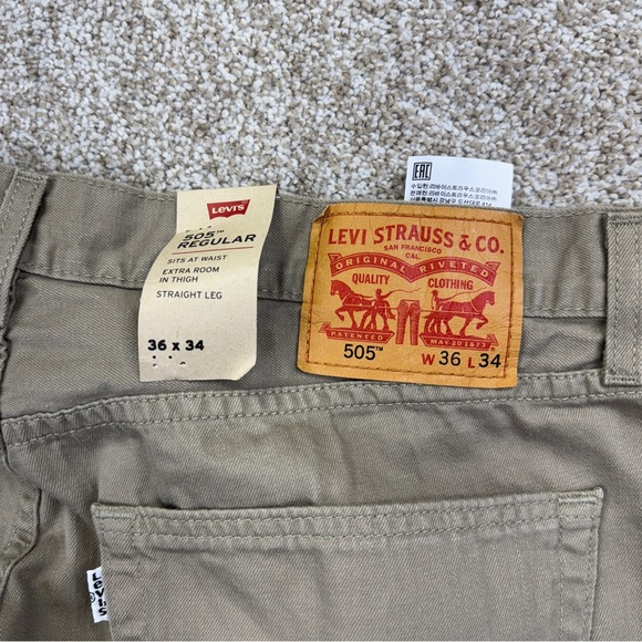 Levi's 505 Regular Tan Straight Jeans Casual Style Size 36x34 - Picture 8 of 15